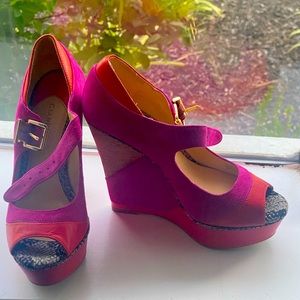 Gianni Bini peep toe wedge